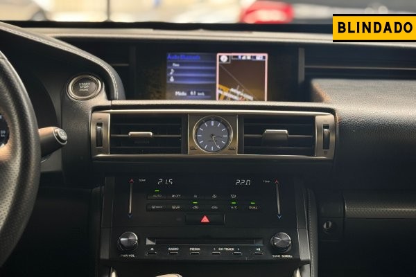 LEXUS IS250 F-SPORT 2.5 V6 24V GASOLINA 4P AUTOMÁTICO 2013/2014